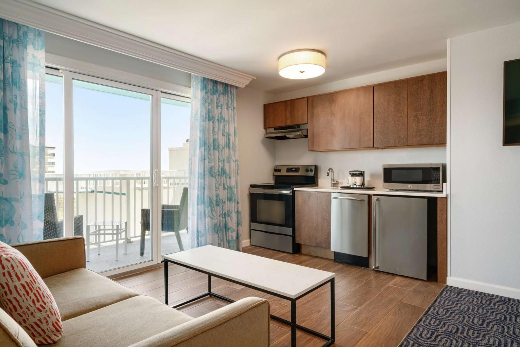 Doubletree By Hilton Ocean City Oceanfront Exterior photo